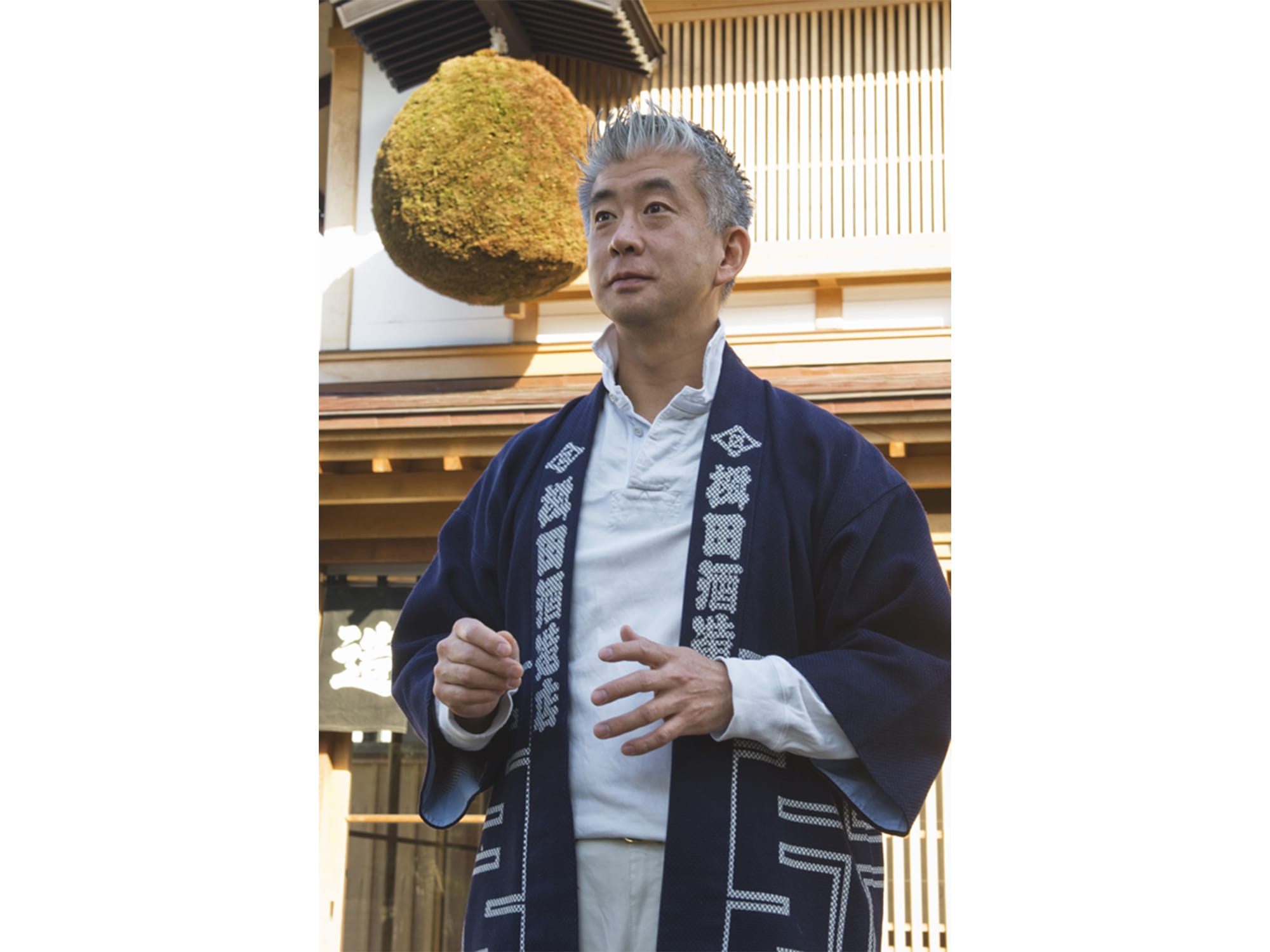 Ryuichiro Masuda, Masudashuzo’s fifth generation mentions that Bunka wo matou (to be wrapped in culture) is important for both sake brewing and town planning.
