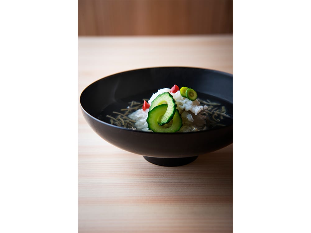 ひとつの椀から夏を知らせてくれる、日本料理の美学。
