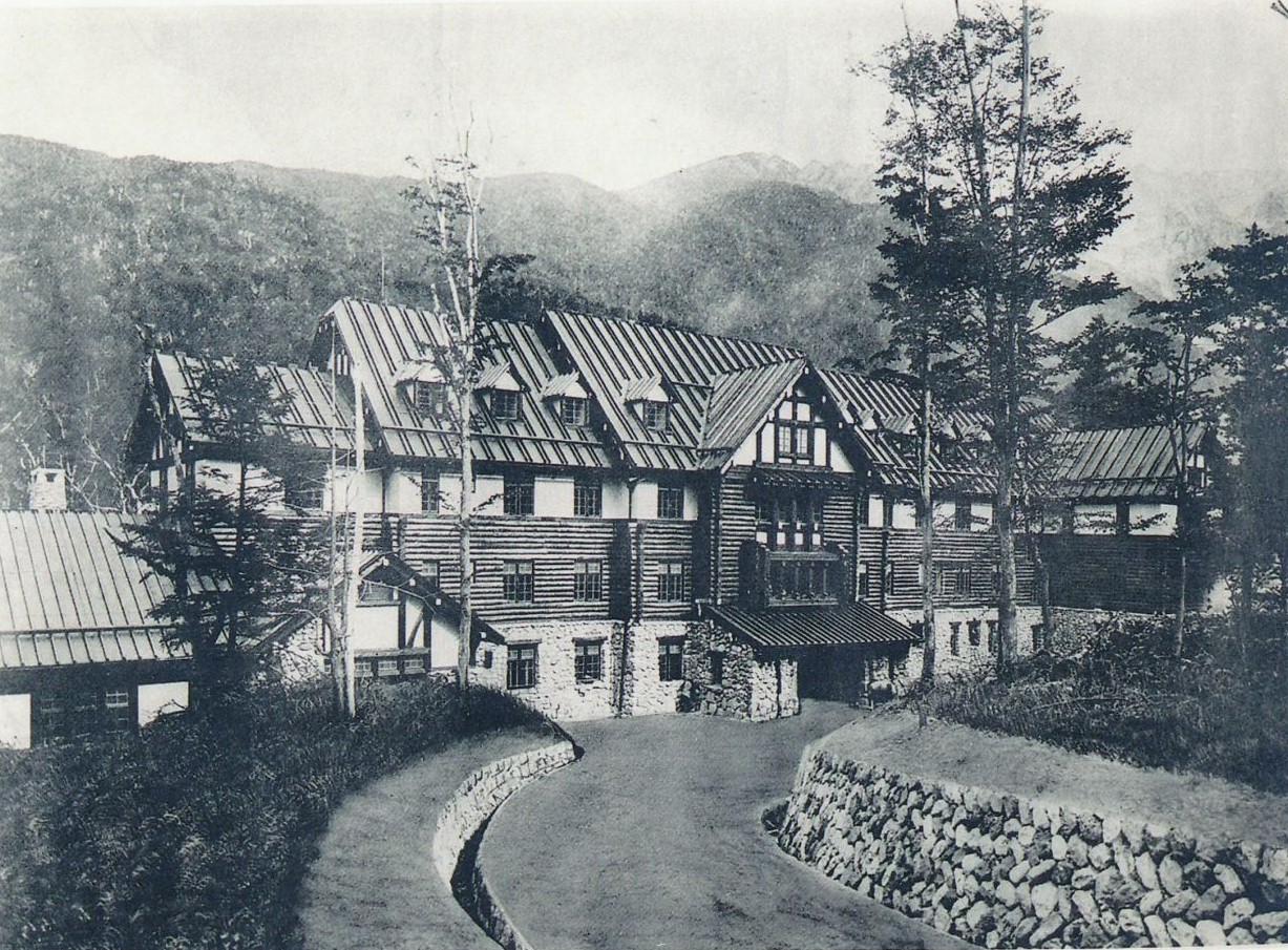1933年の完成当時の上高地帝国ホテル。外観は現在とほとんど変わりがない。