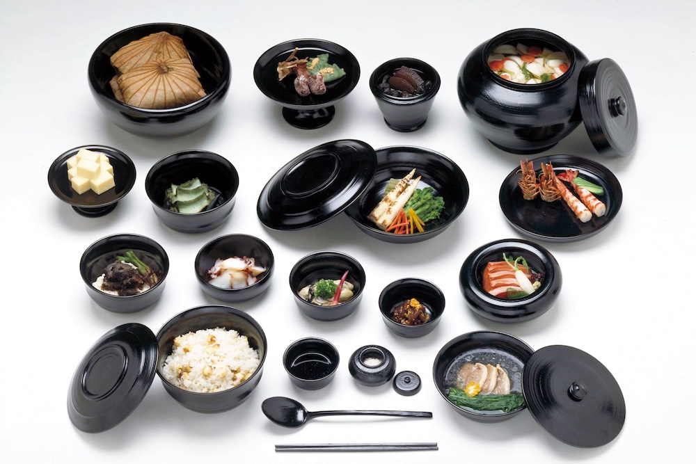 奈良時代の貴族の宴会料理の再現模型　奈良文化財研究所蔵