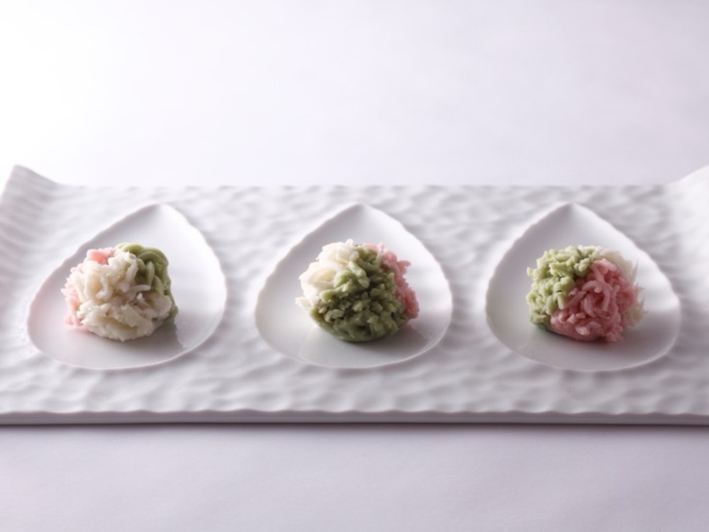 一見すると3つ並んだ「金団」のよう