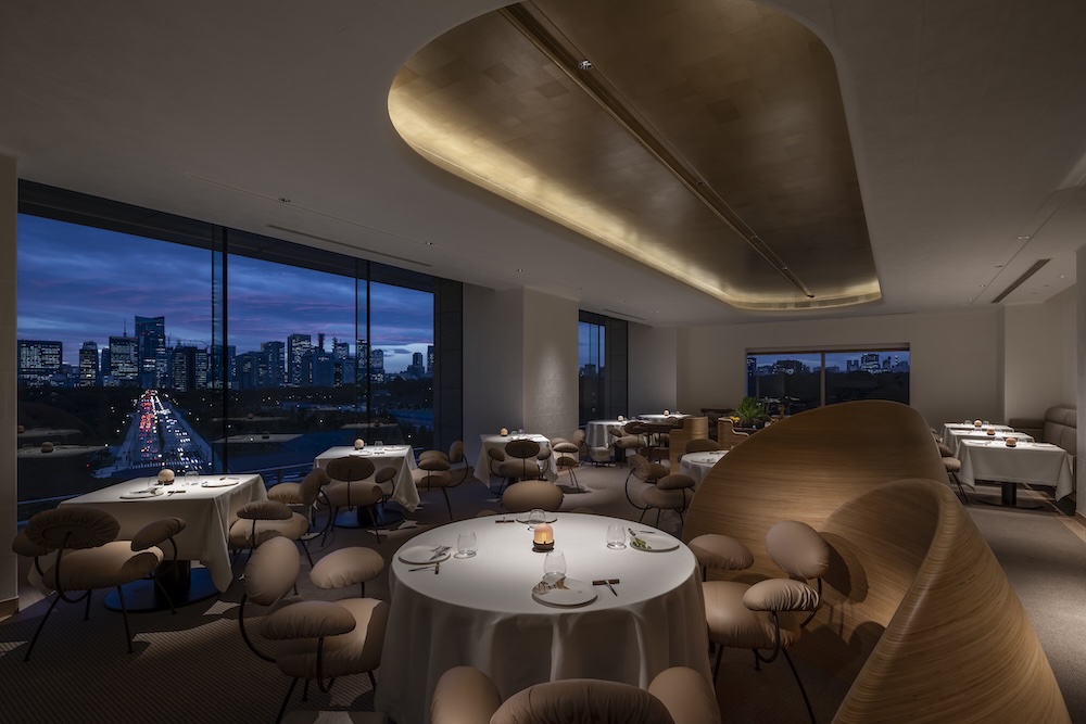 フランス料理「エステール by アラン・デュカス」