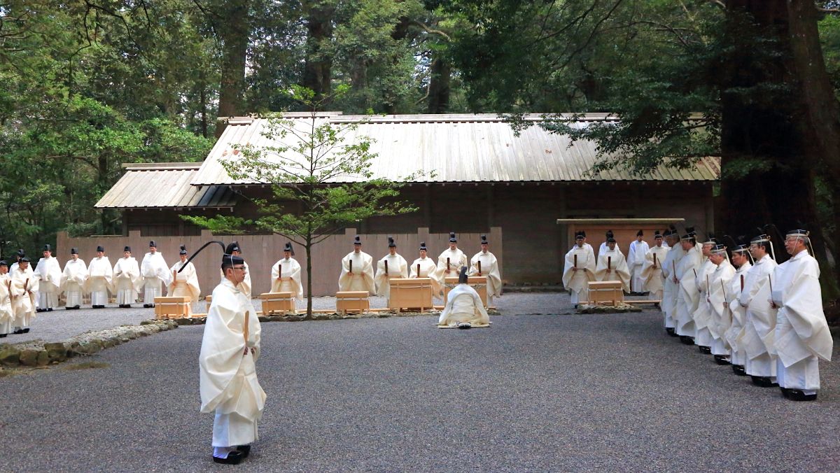 内宮の修祓の様子。