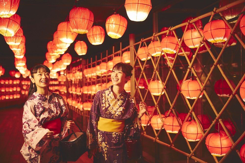 りんご灯篭回廊