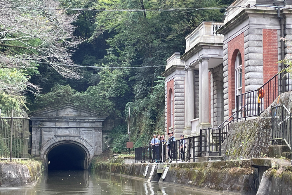 蹴上乗下船場に隣接する「旧御所水道ポンプ室（重要文化財）」