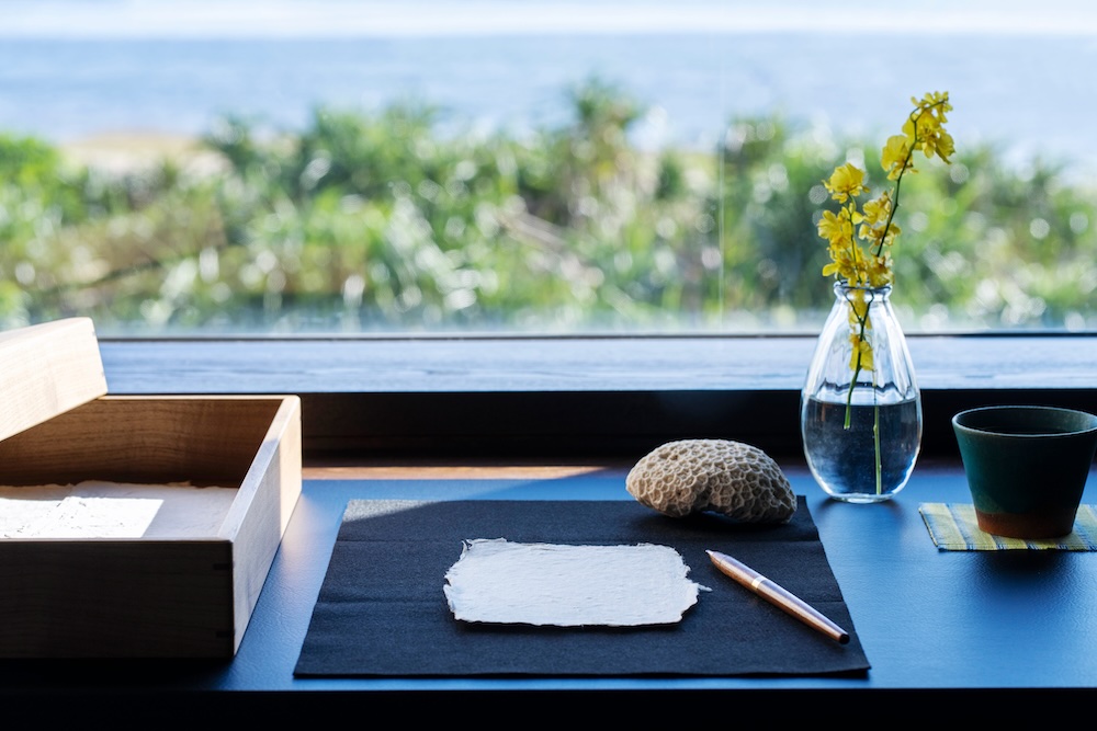 星のや沖縄　福を届ける紅型絵手紙