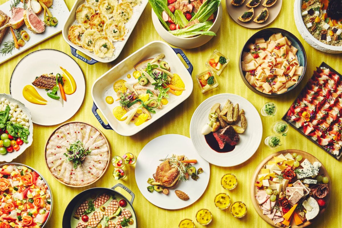 「Lunch & Sweets Buffet – Strawberry Selection 」