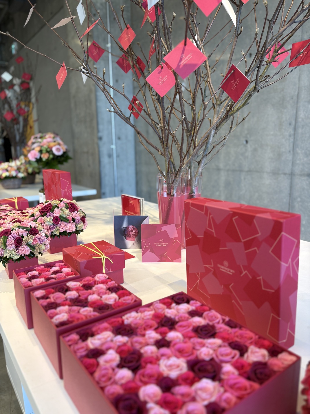 ニコライバーグマンのアイコン「フラワーボックス」