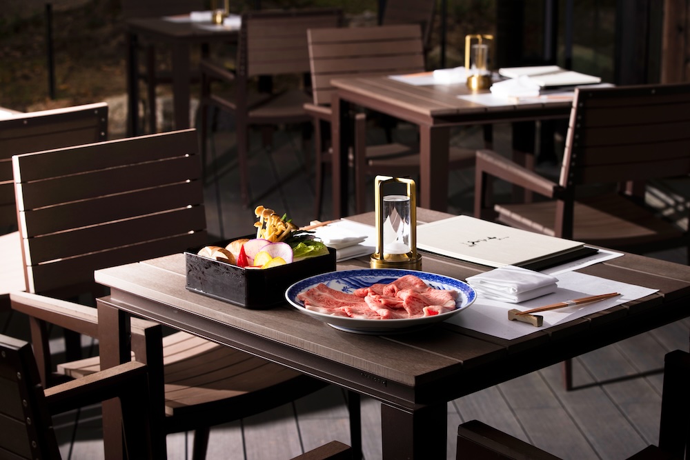 すき焼き十二天 京都　テラス席