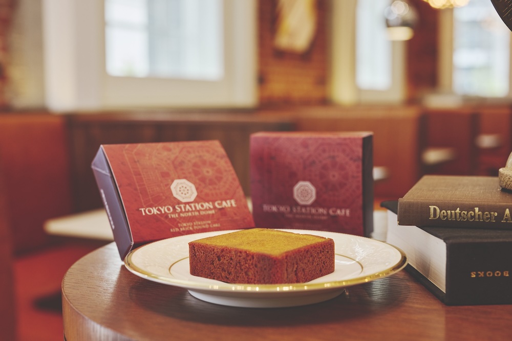 « Gâteau quatre-quarts en briques rouges de la gare de Tokyo »