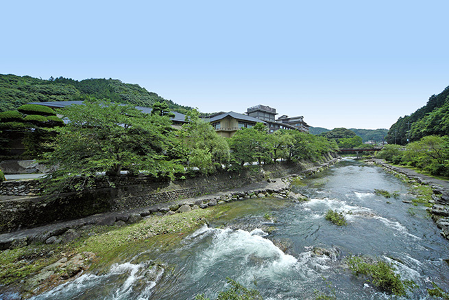 【大谷山荘】外観