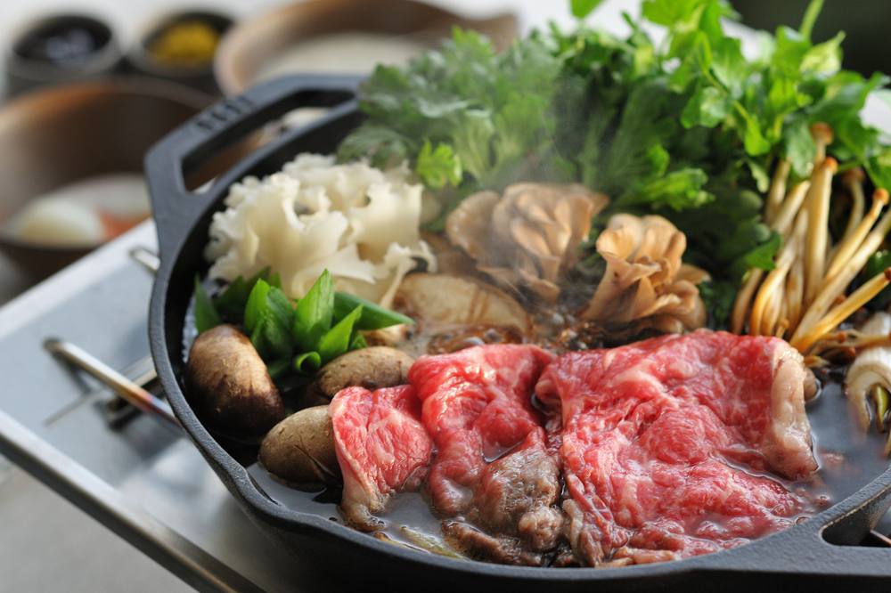 「山麓の赤ワインすき焼き鍋」イメージ