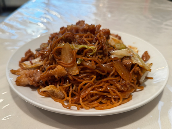 「中国料理　梅林」の「ソース焼きそば」