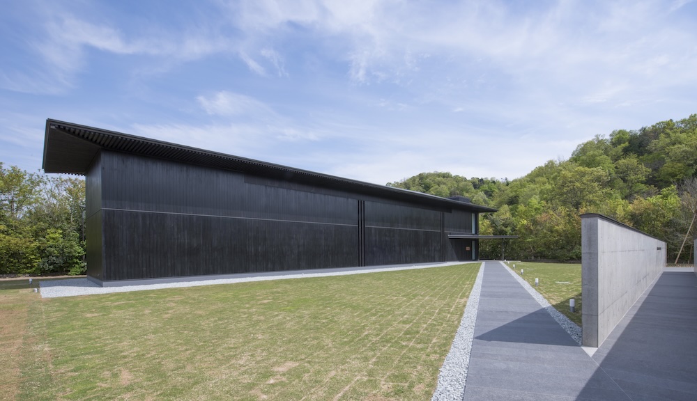 森の中の家 安野光雅館　写真提供：安藤忠雄建築研究所